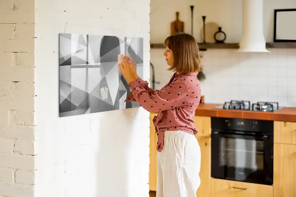 Magnetická tabule na kreslení s motivem trojrozměrné abstrakce