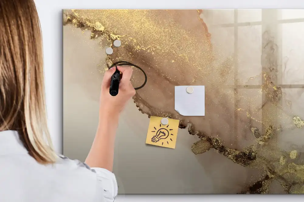 Magnetická kreslicí tabule s motivem luxusního zlatého mramoru