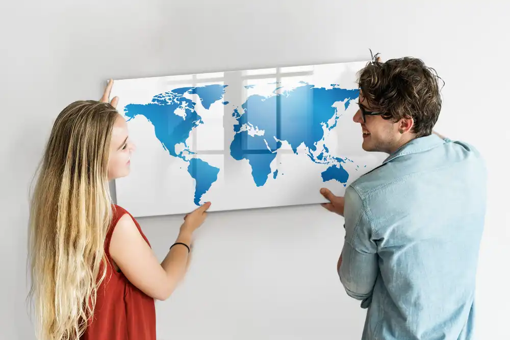 Magnetická kreslící tabule pro děti s obrysy kontinentů Země