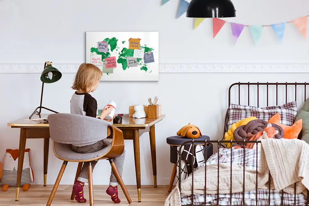 Dětská magnetická kreslící tabule se vzorem mapy světa v zelené barvě