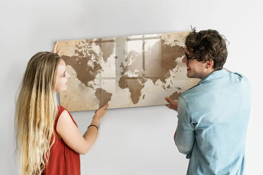 Magnetická kreslící tabule pro děti s ilustrovanou mapou světa