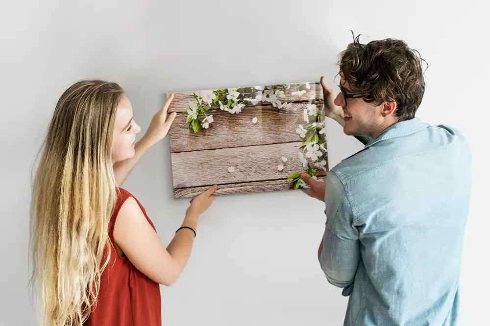 Magnetická tabule na kreslení s květinovým motivem na dřevě