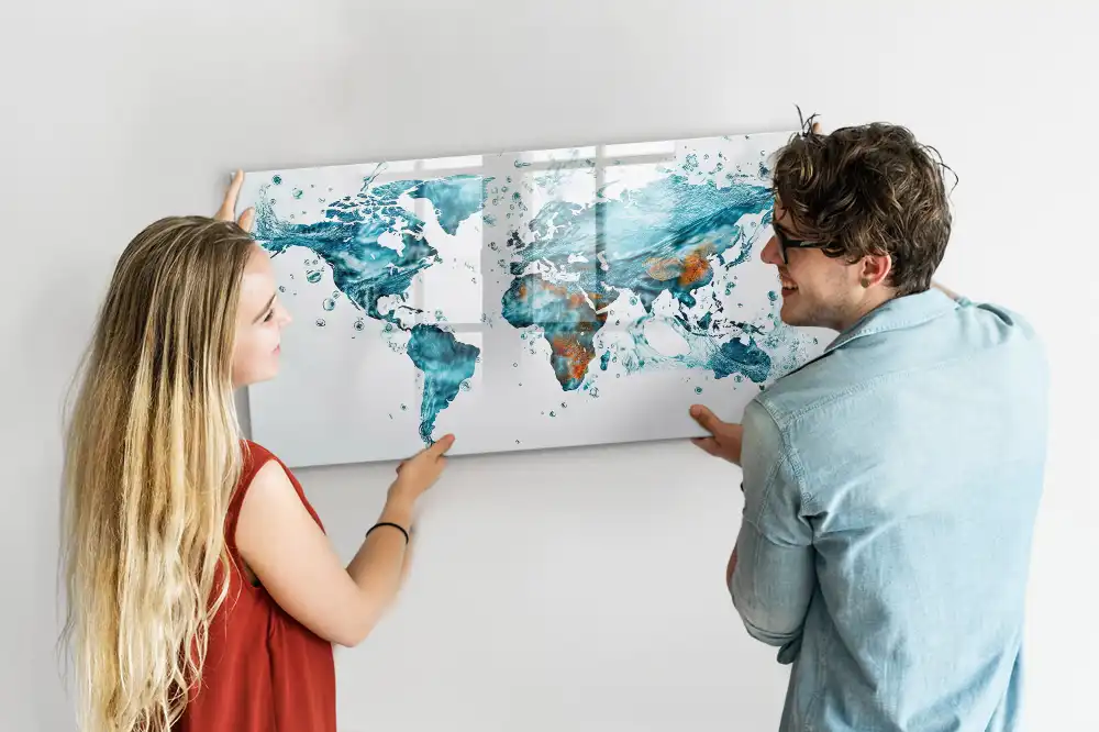 Dětská magnetická kreslící tabule s vodním perem ve tvaru světa