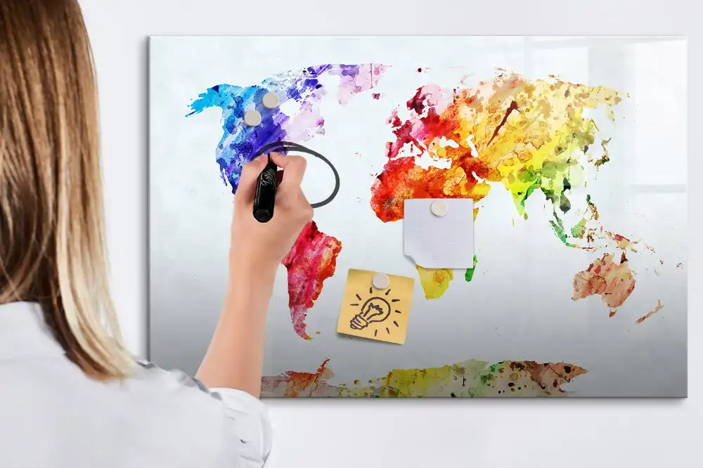 Magnetická kreslící tabule s mapou světa