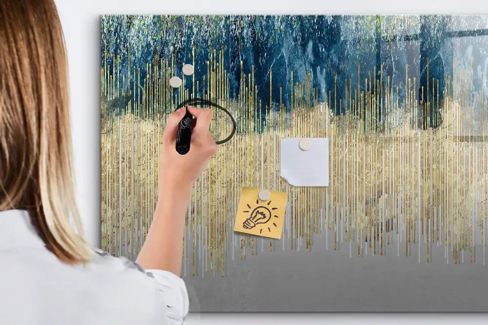 Magnetická kreslící tabule pro děti s dekorativním grafickým vzorem