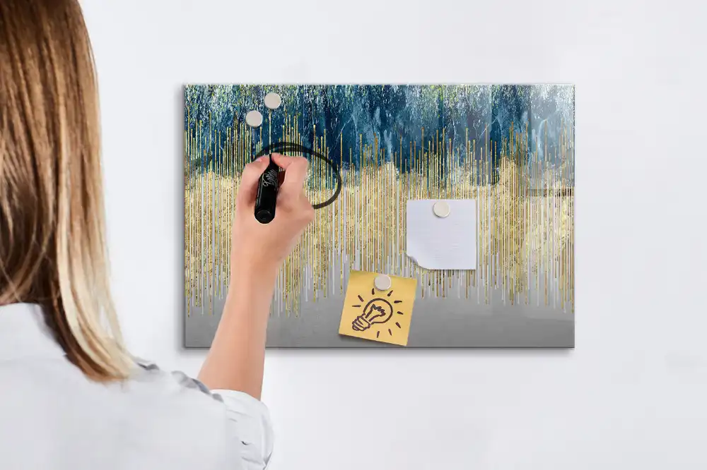 Magnetická kreslící tabule pro děti s dekorativním grafickým vzorem