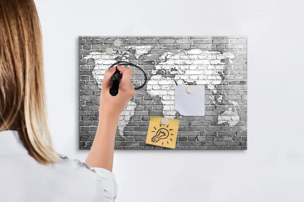 Magnetická kreslící tabule pro děti s motivem mapy světa