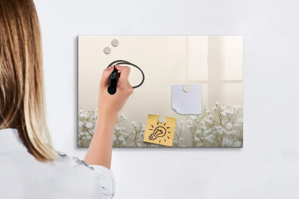 Dětská magnetická kreslící tabulka s motivem rozkvetlých květů