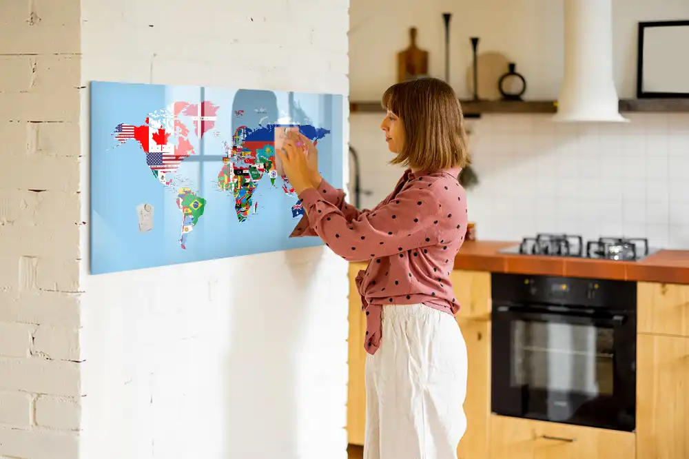 Magnetická kreslící tabule pro děti se seznamem státních vlajek
