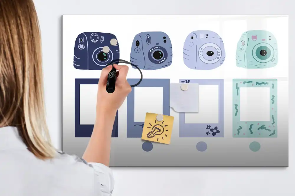 Magnetická kreslicí tabulka s rámečky ve stylu polaroidu