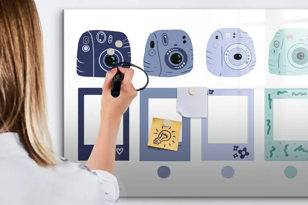 Magnetická kreslicí tabulka s rámečky ve stylu polaroidu