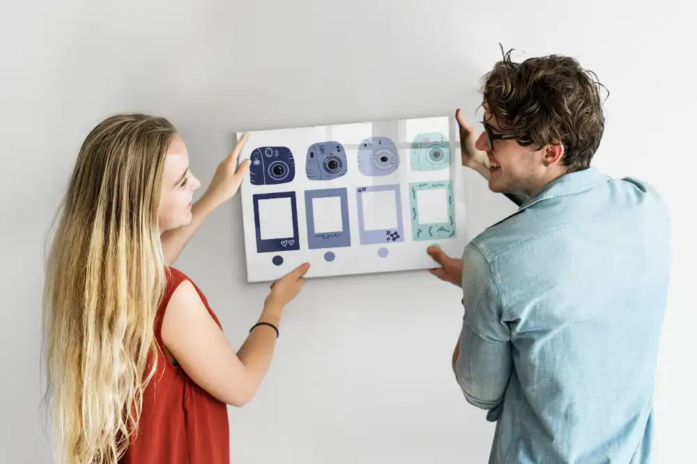 Magnetická kreslicí tabulka s rámečky ve stylu polaroidu