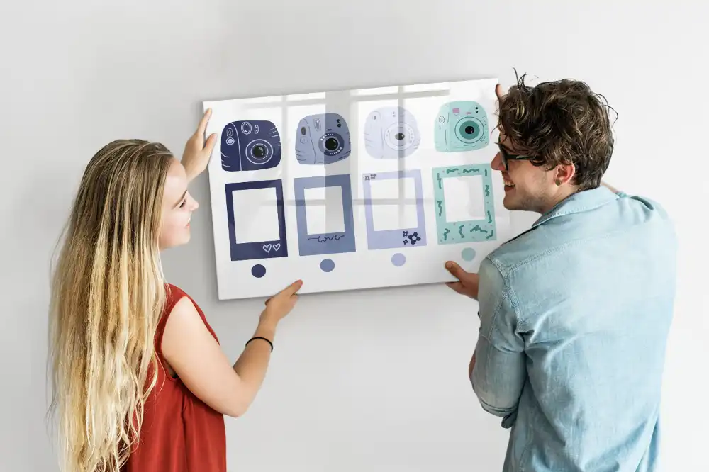 Magnetická kreslicí tabulka s rámečky ve stylu polaroidu