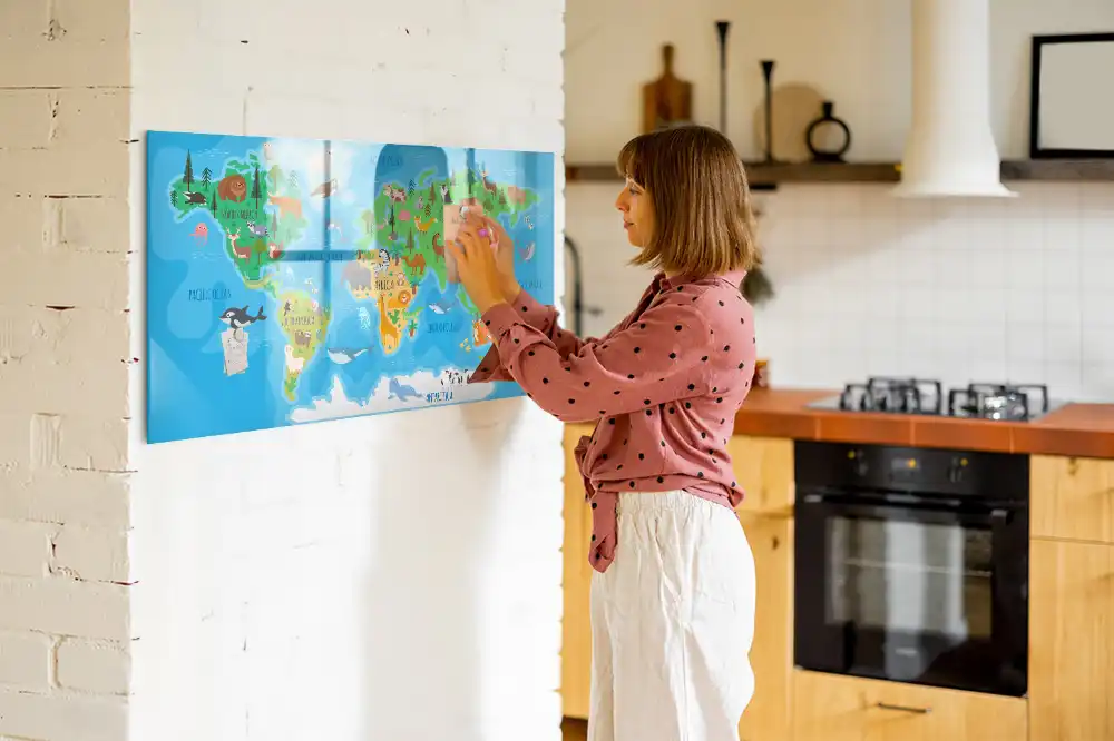 Dětská magnetická kreslicí tabule s motivem mapy světa