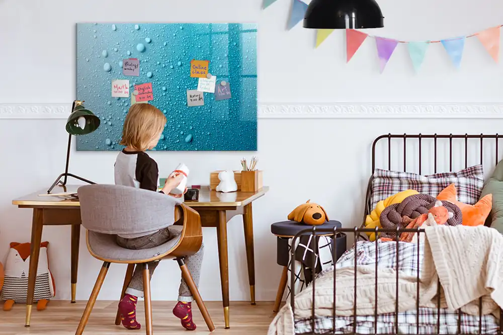 Magnetická tabule na kreslení s motivem detailu kapky vody