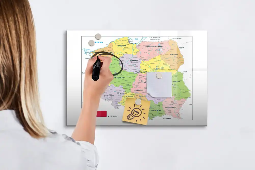 Magnetická kreslicí tabulka s obrysy hranic Polska