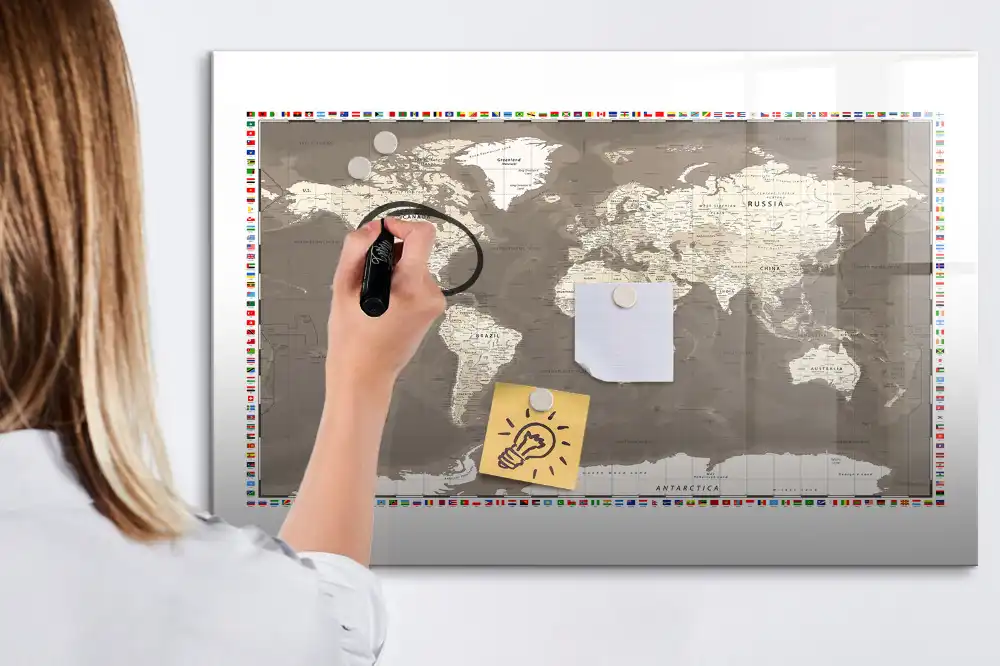 Dětská magnetická kreslící tabule s motivem kontinentů