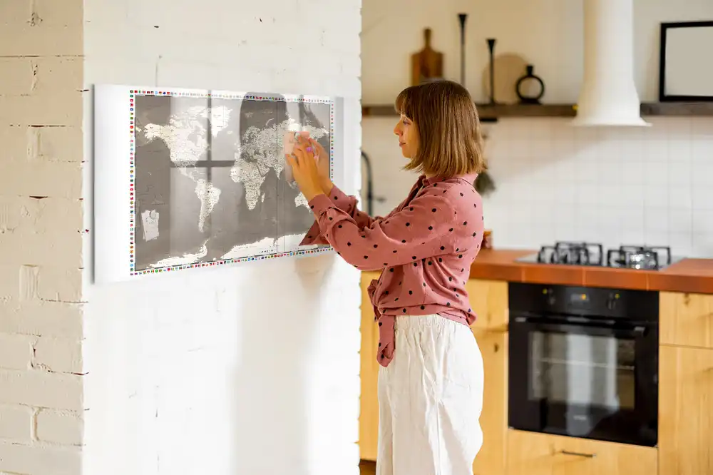 Dětská magnetická kreslící tabule s motivem kontinentů