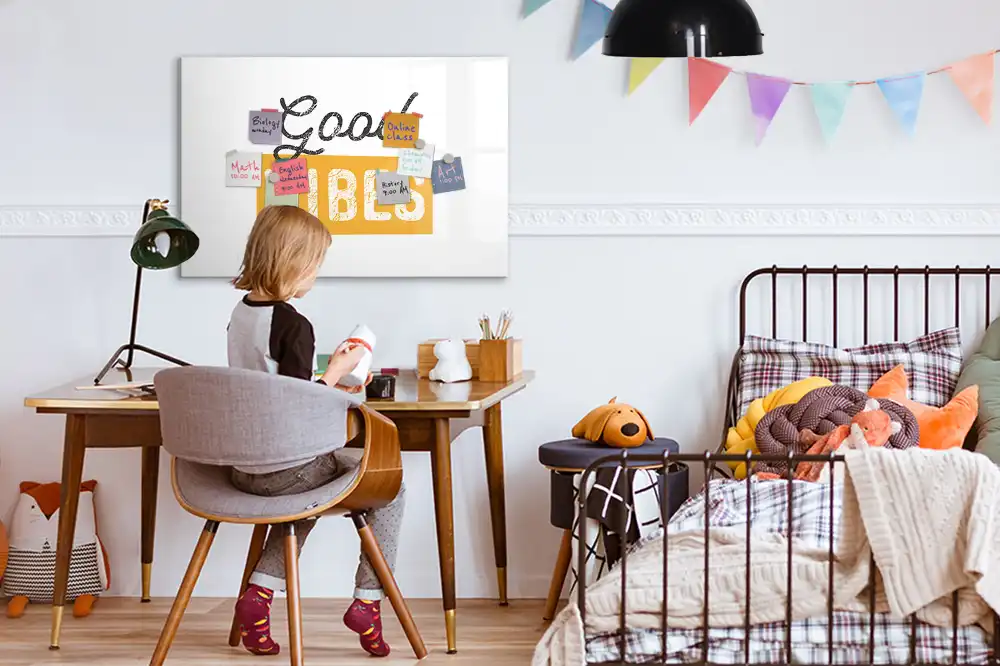Magnetická kreslicí tabule s motivem inspirativního citátu na dobré ráno
