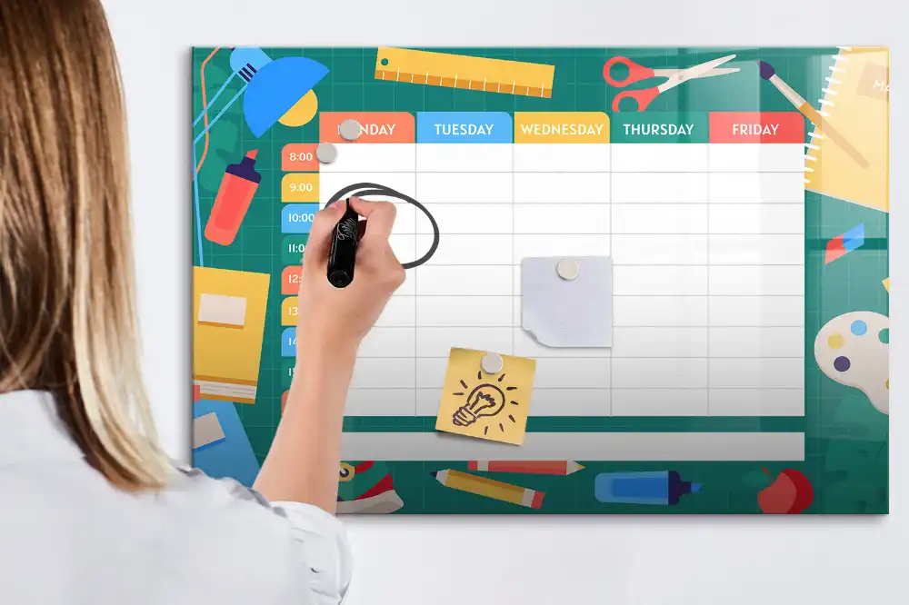 Magnetická kreslící tabule pro děti na rozvrh lekcí a aktivit