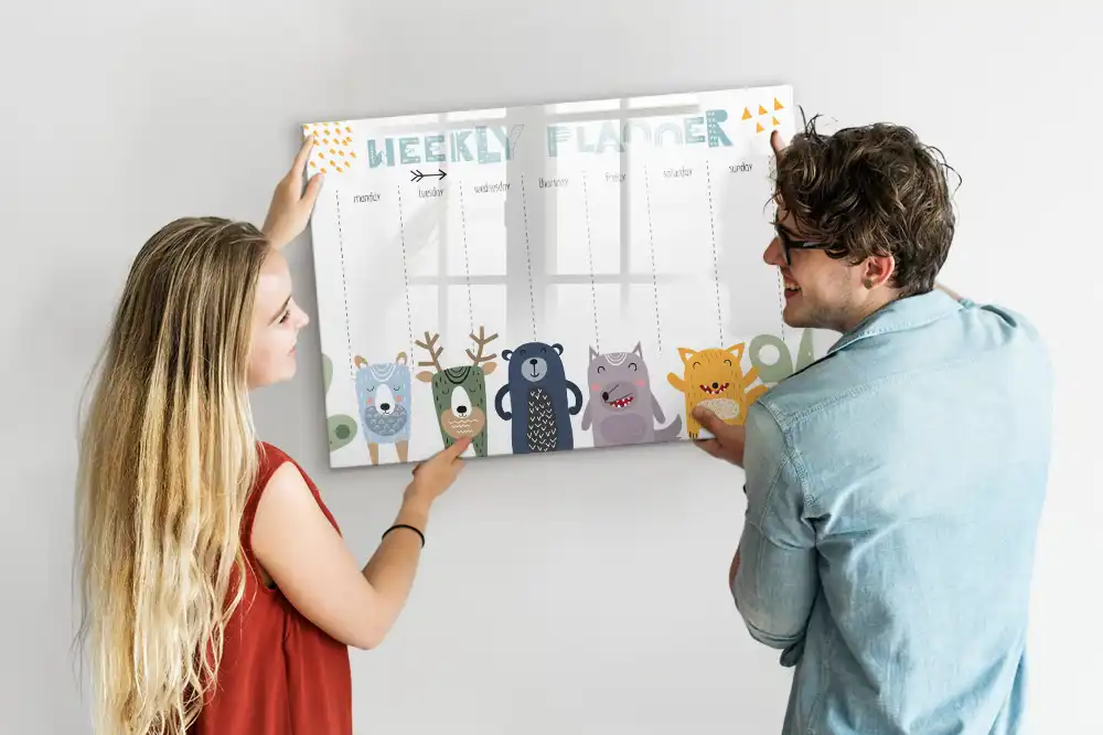 Magnetická kreslící tabule s týdenním kalendářem pro děti