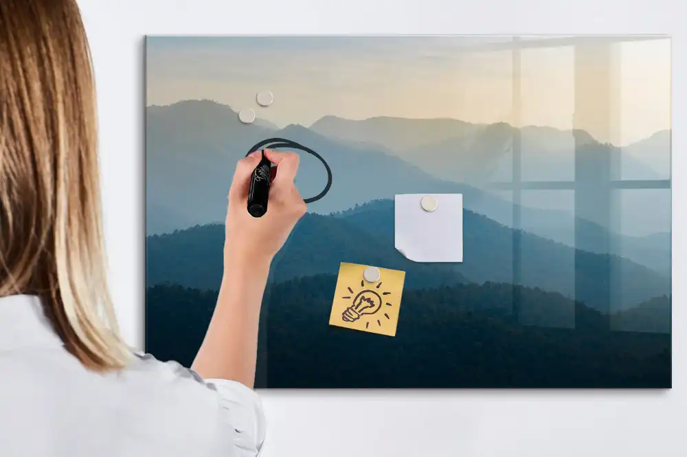 Magnetická kreslící tabule pro děti s motivem abstraktní krajiny