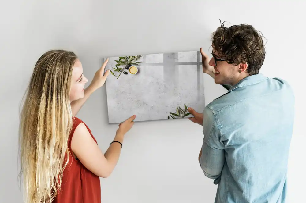 Minimalistická magnetická kreslící tabule pro děti s motivem olivových ratolestí