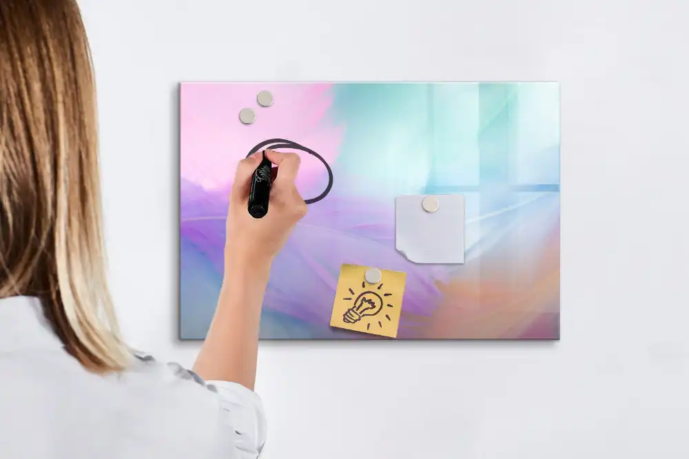 Magnetická kreslicí tabulka vzor vícebarevné ptačí peří