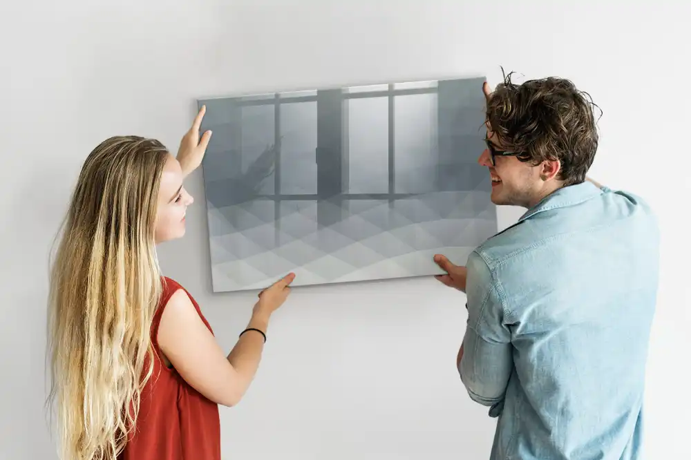 Magnetická kreslicí tabule s abstraktním vlnitým motivem