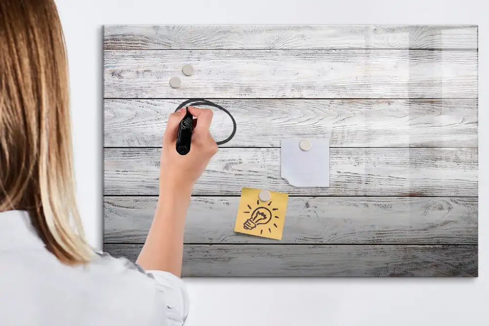 Dětská magnetická kreslicí tabule se dřevěným rámem