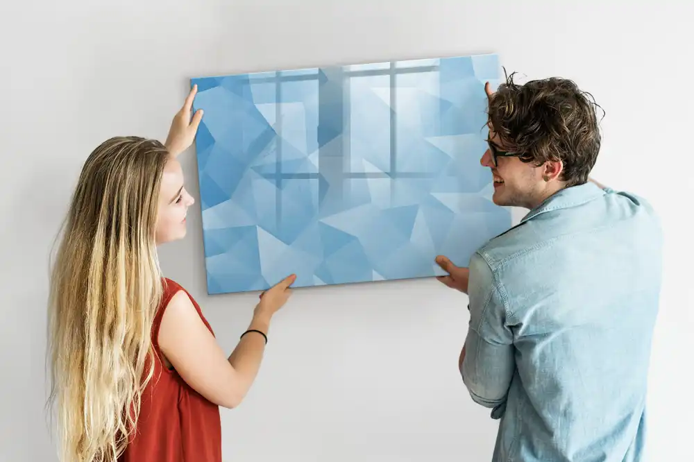 Magnetická kreslicí tabule s motivem abstraktní pyramidy