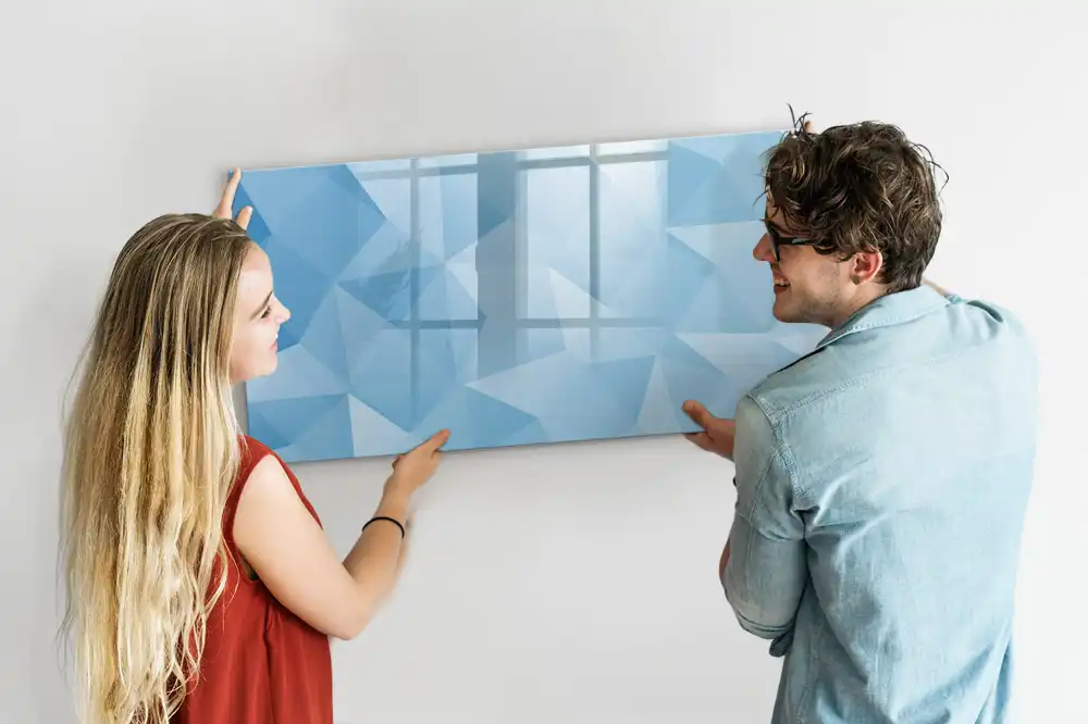 Magnetická kreslicí tabule s motivem abstraktní pyramidy