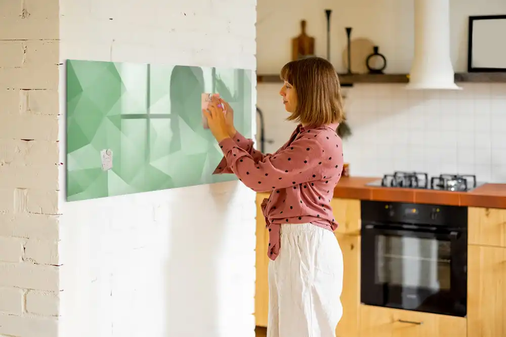 Magnetická kreslicí tabulka se skládačkou trojúhelníků