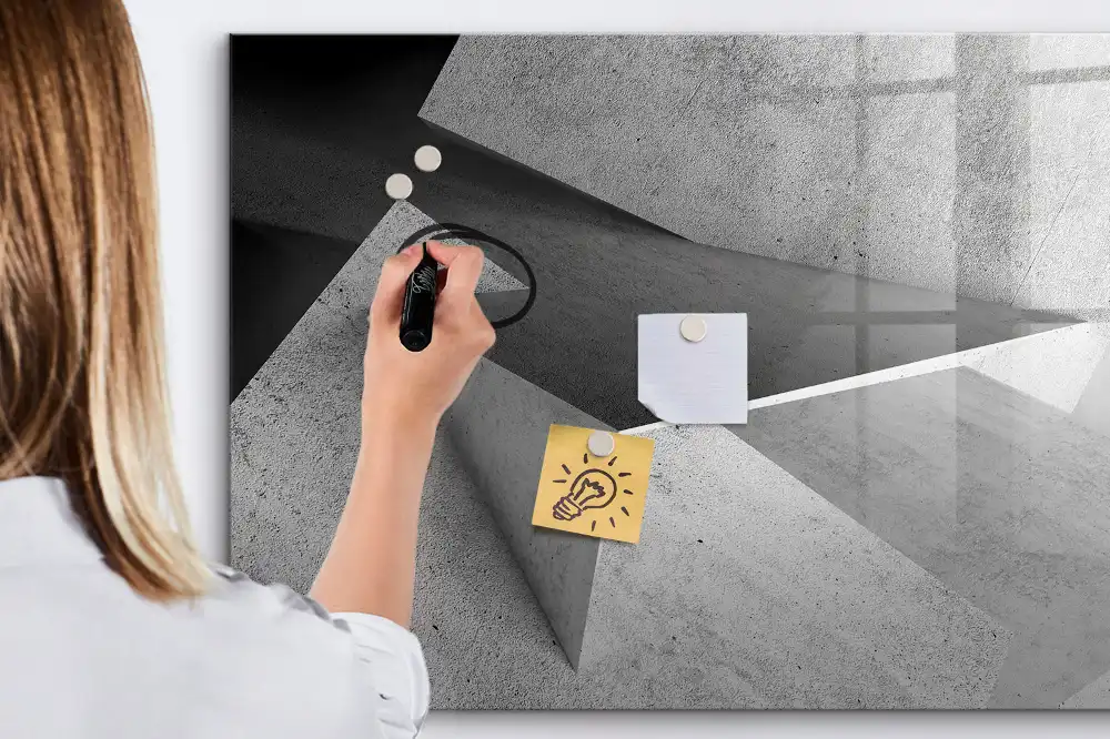 Magnetická kreslicí tabulka s motivem geometrických trojúhelníků