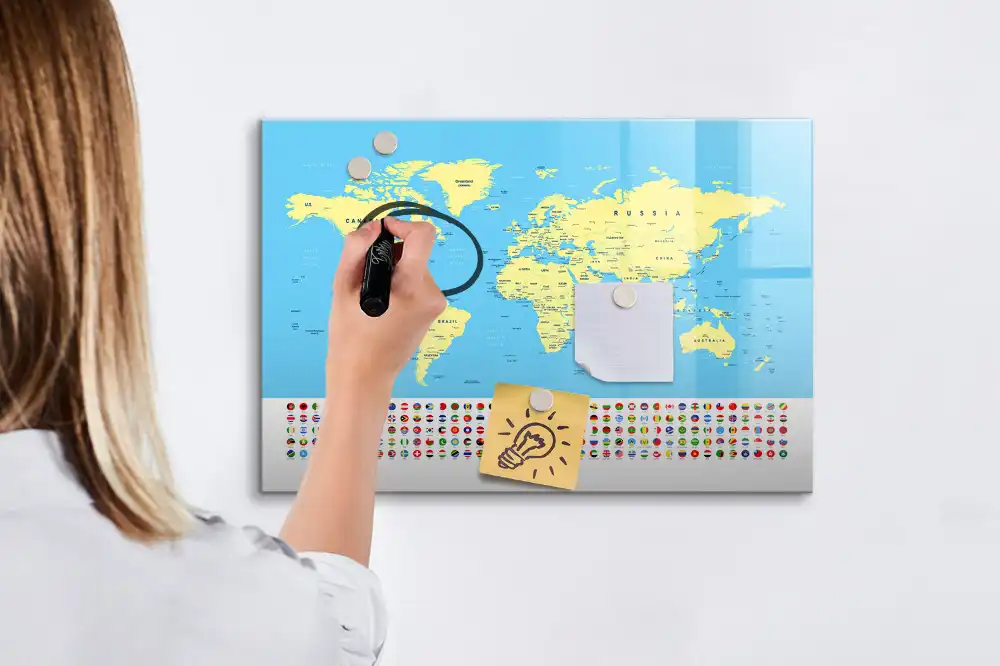 Magnetická kreslicí tabulka s motivem mapy světa