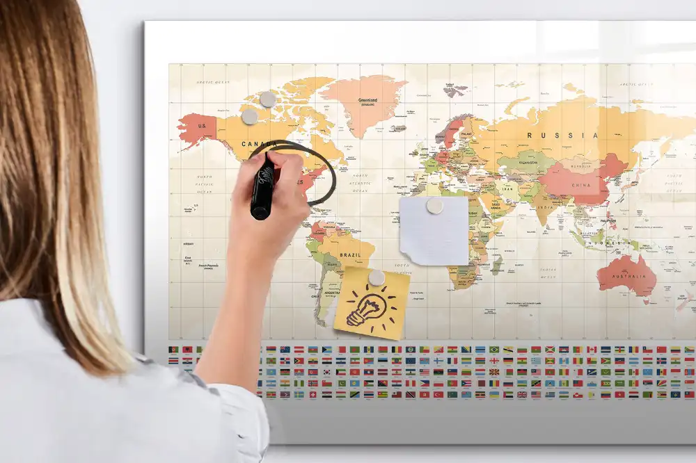 Magnetická kreslicí tabule s mapou světa