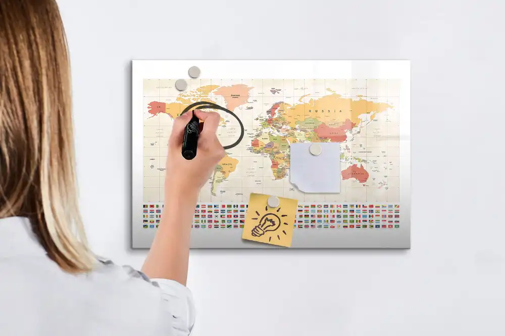 Magnetická kreslicí tabule s mapou světa