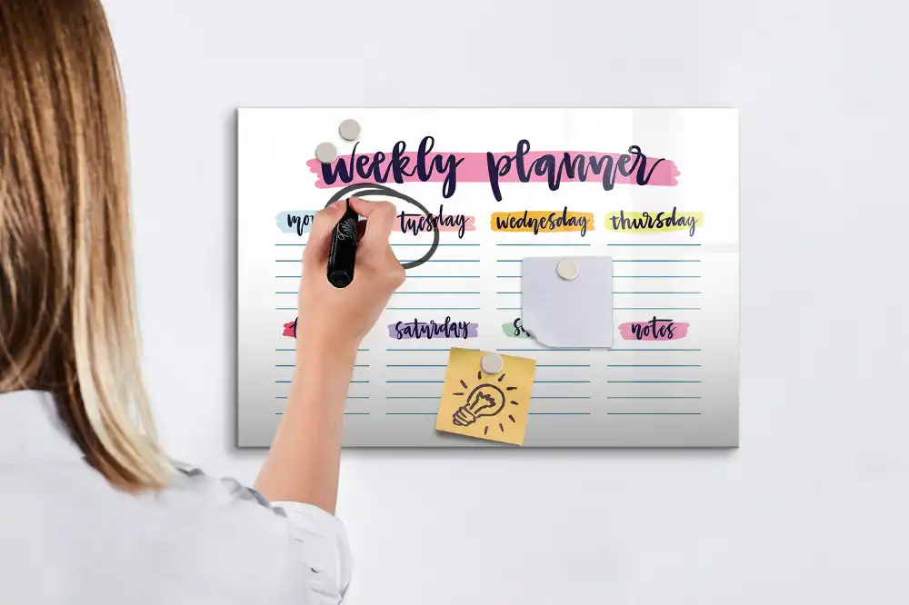 Magnetická tabule na kreslení s kalendářem pro psaní rukou