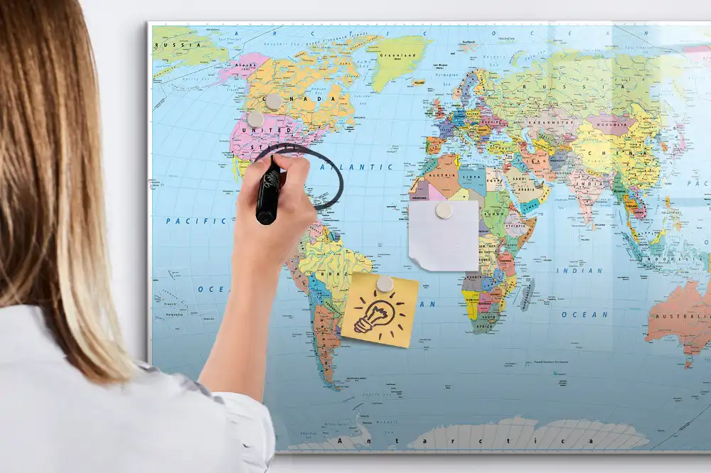Dětská magnetická kreslící tabule s mapou světa