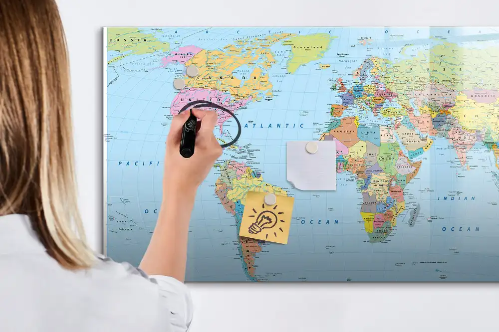 Dětská magnetická kreslící tabule s mapou světa