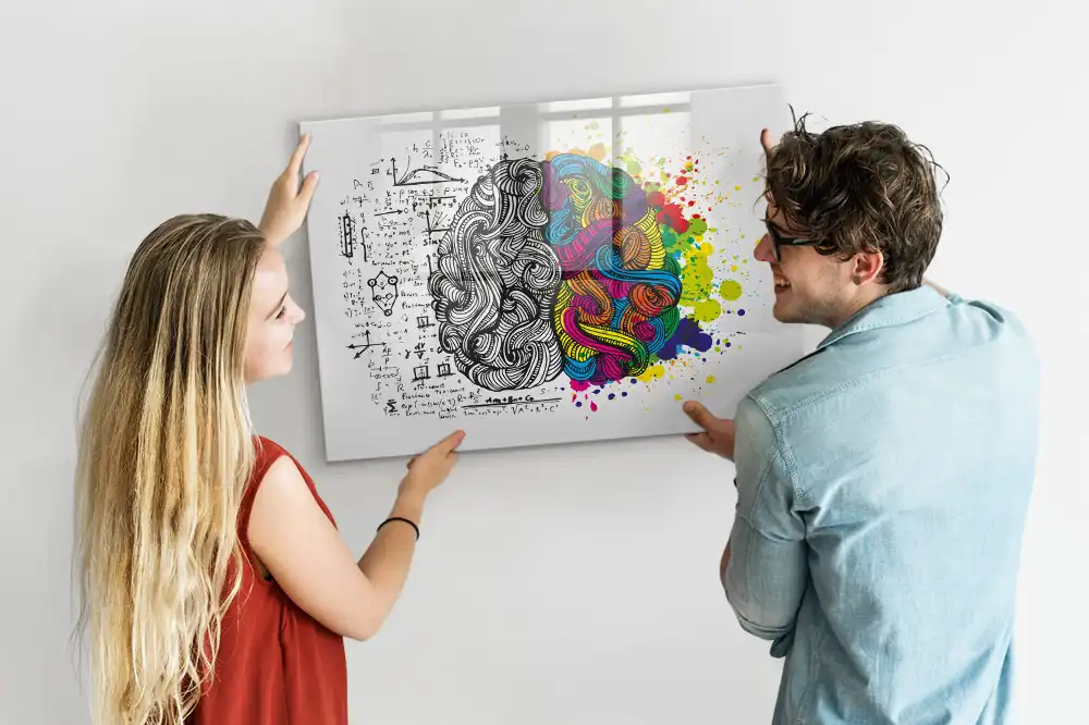 Magnetická kreslicí tabule s motivem abstraktního mozku