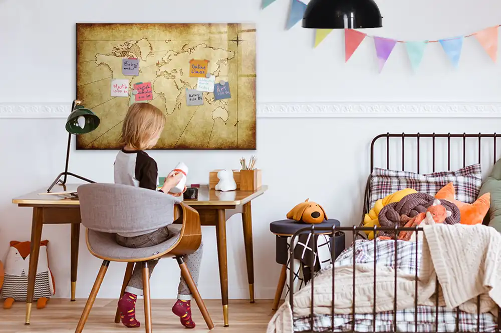Magnetická kreslicí tabule se vzorem staré mapy světa