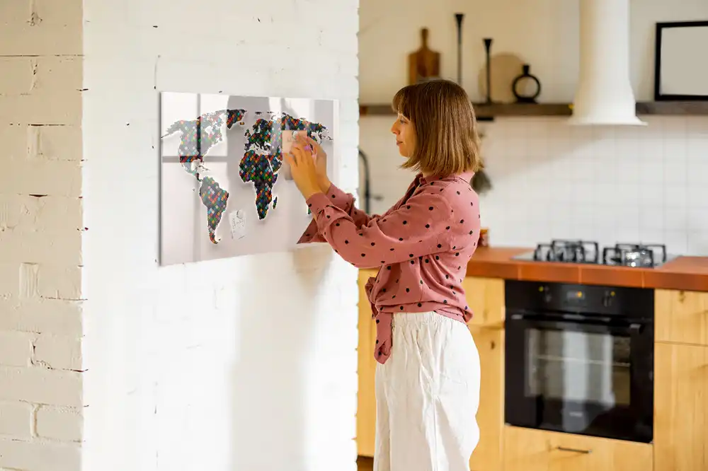 Magnetická kreslicí tabulka s motivem abstraktního glóbu