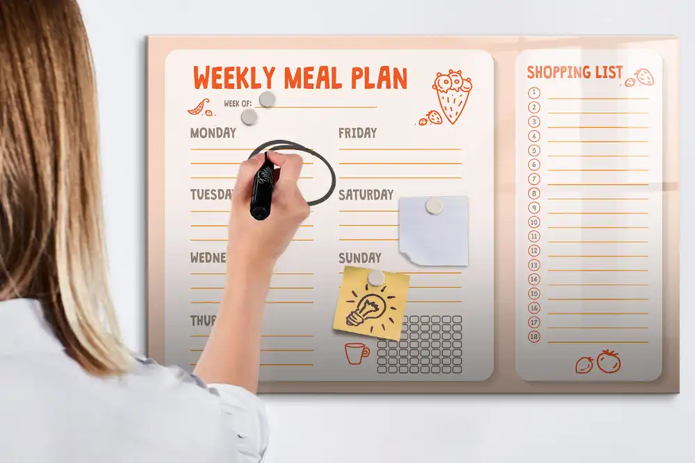 Magnetická kreslicí tabule s retro designem týdenního menu