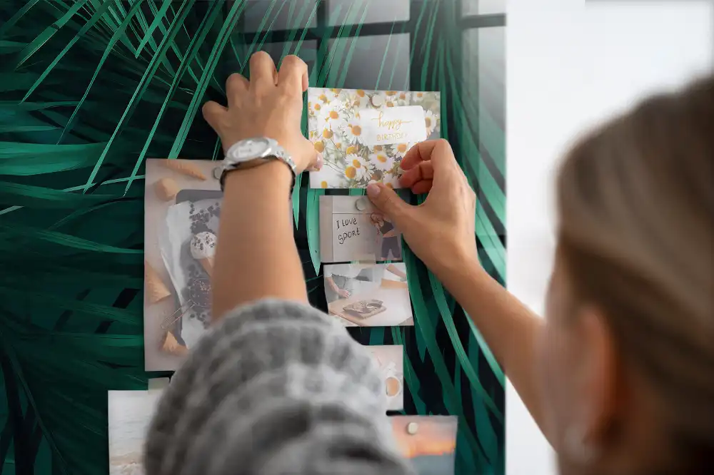 Skleněná magnetická tabule s motivem tropických listů