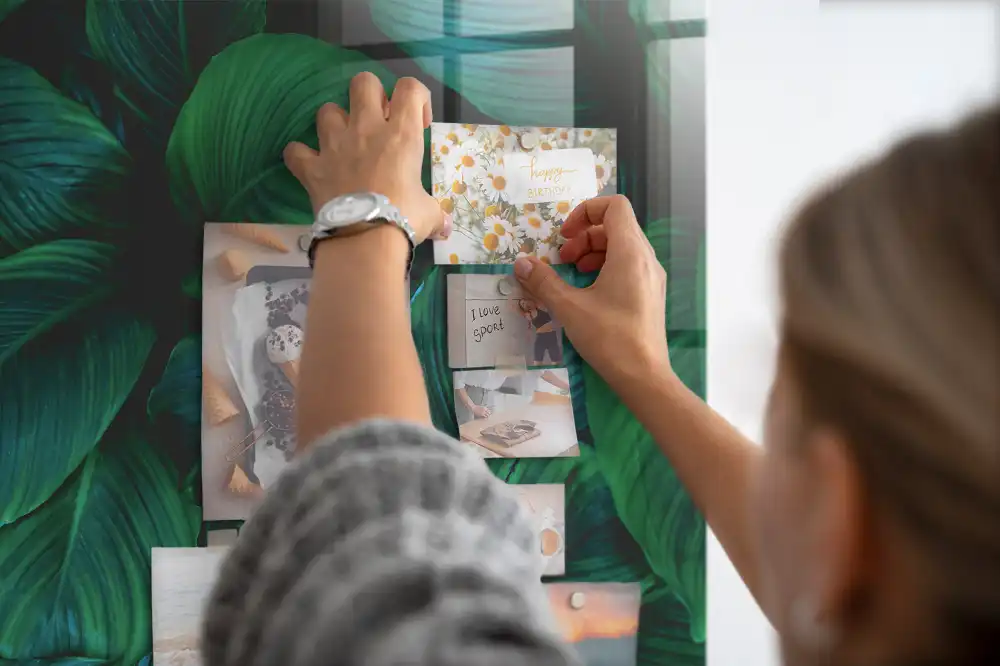 Skleněná magnetická tabule s motivem tropických listů