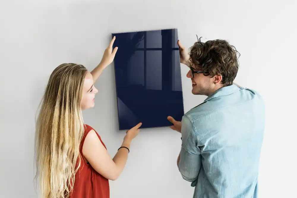 Tmavě tmavomodrá skleněná magnetická tabule