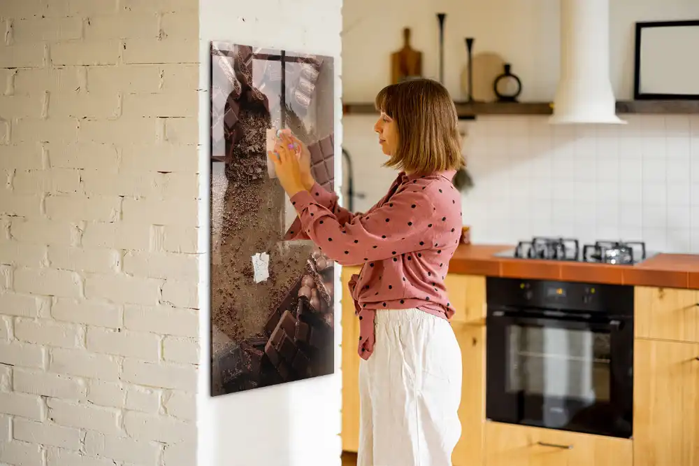 Skleněná magnetická tabule ve tvaru tabulky čokolády