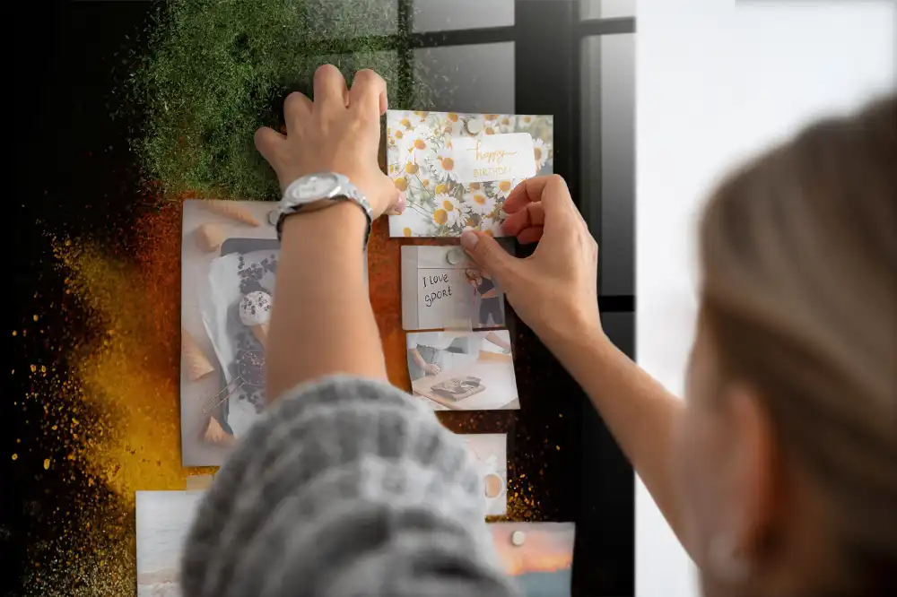 Nástěnná magnetická tabule s motivem exploze koření