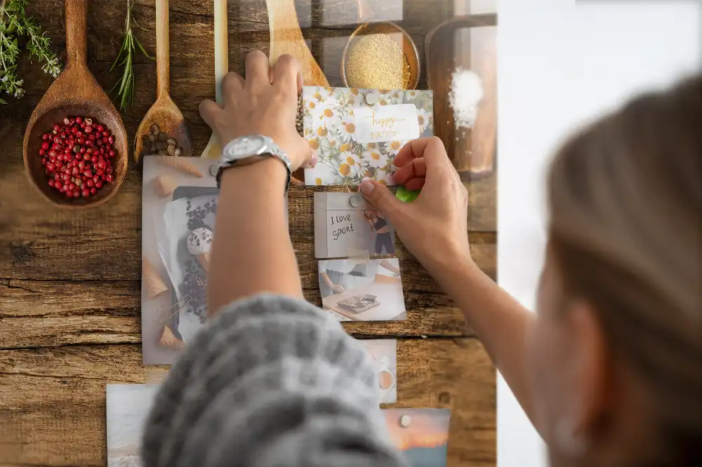 Magnetická tabule na zeď s motivem koření na lžičkách